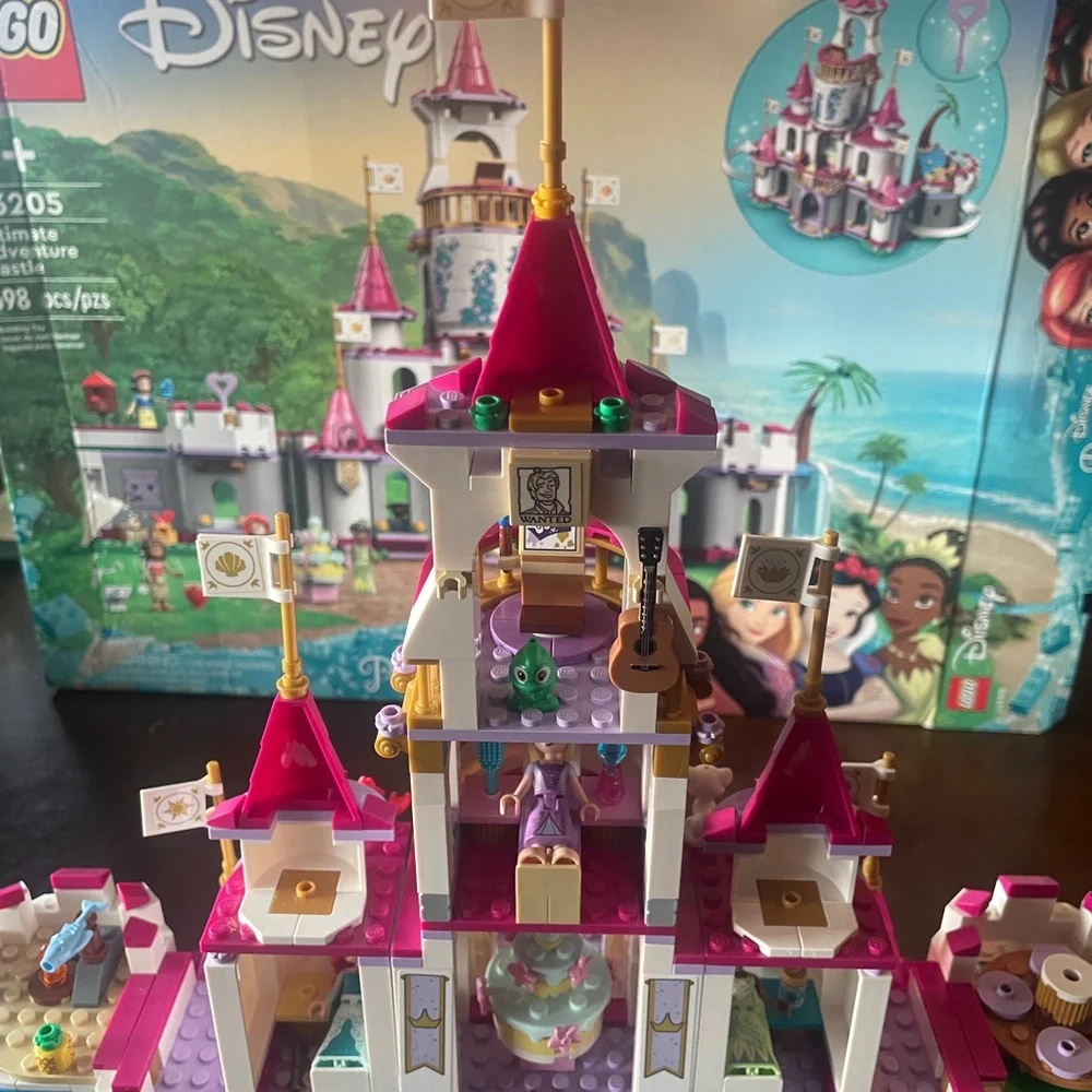 LEGO Retired Disney Princess Ultimate Adventure Castle 43205 100% Complete Set